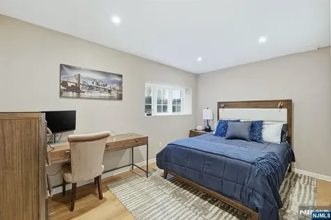 204 Bearwoods Road Park Ridge NJ 07656