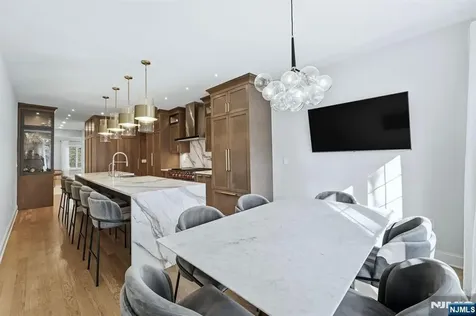 204 Bearwoods Road Park Ridge NJ 07656