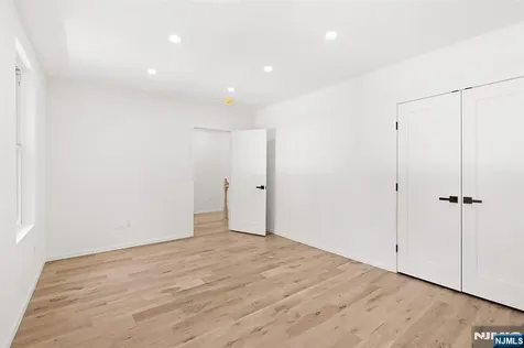 175 Crescent Avenue Allendale NJ 07401