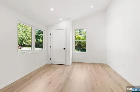 175 Crescent Avenue Allendale NJ 07401