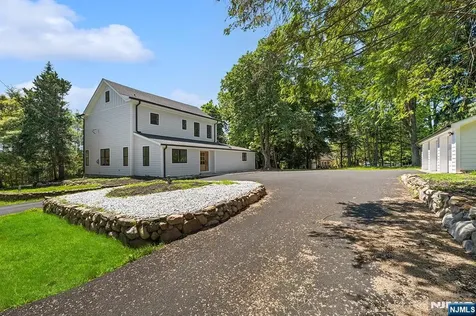 175 Crescent Avenue Allendale NJ 07401