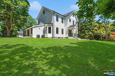 175 Crescent Avenue Allendale NJ 07401