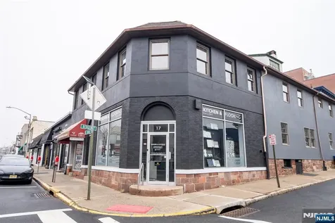 17 Dean Street Englewood NJ 07631