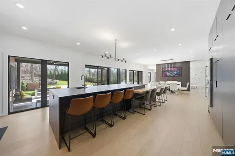 55 Oxford Drive Tenafly NJ 07670