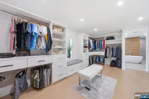 55 Oxford Drive Tenafly NJ 07670