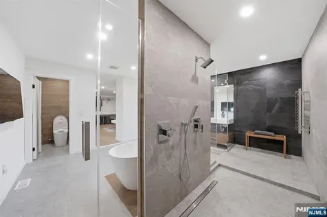 55 Oxford Drive Tenafly NJ 07670
