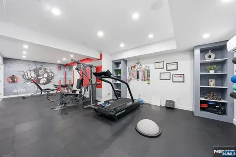 55 Oxford Drive Tenafly NJ 07670
