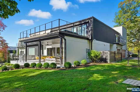 55 Oxford Drive Tenafly NJ 07670
