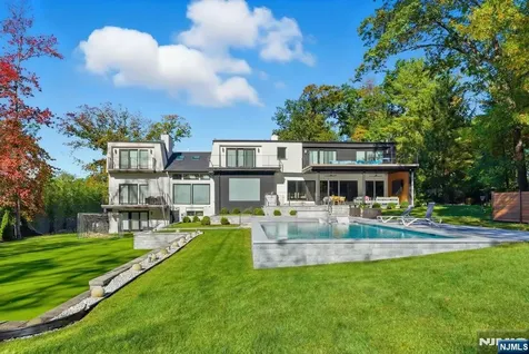55 Oxford Drive Tenafly NJ 07670