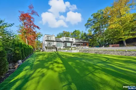 55 Oxford Drive Tenafly NJ 07670