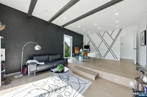 55 Oxford Drive Tenafly NJ 07670