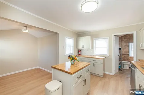 40 Kingsland Road West Milford NJ 07421