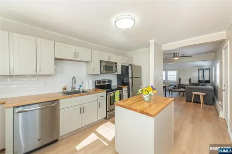 40 Kingsland Road West Milford NJ 07421