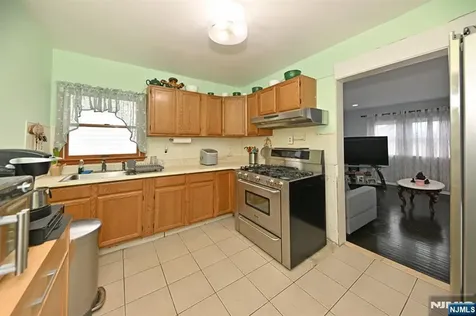 41 Demott Avenue Clifton NJ 07011