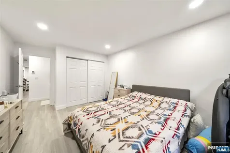 1420 Westgate Drive Fort Lee NJ 07024