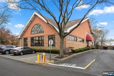 1420 Westgate Drive Fort Lee NJ 07024