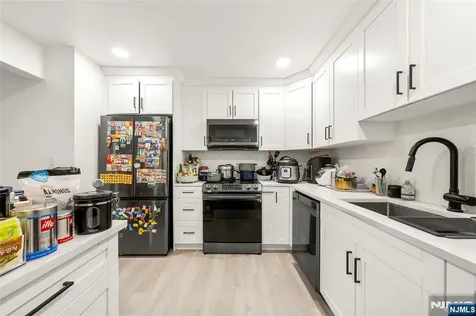 1420 Westgate Drive Fort Lee NJ 07024