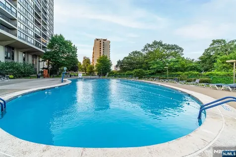 6 Horizon Road Fort Lee NJ 07024