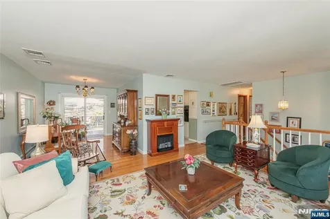 103 Cedar Road Ringwood NJ 07456
