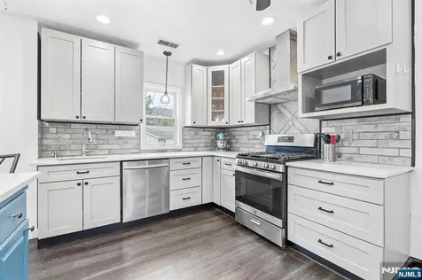 111 Doty Road Oakland NJ 07436