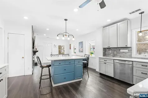 111 Doty Road Oakland NJ 07436