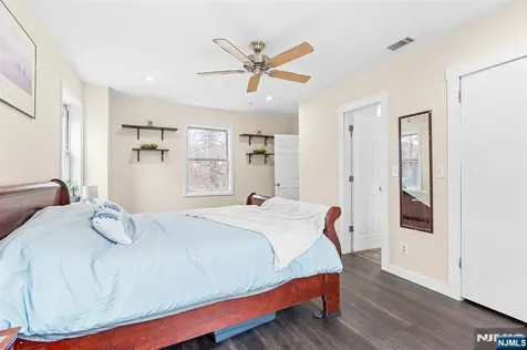 111 Doty Road Oakland NJ 07436