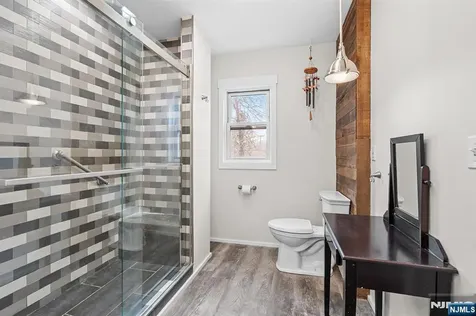 111 Doty Road Oakland NJ 07436