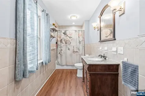 111 Doty Road Oakland NJ 07436