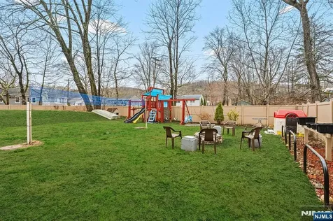 111 Doty Road Oakland NJ 07436