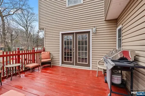 111 Doty Road Oakland NJ 07436