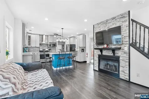 111 Doty Road Oakland NJ 07436
