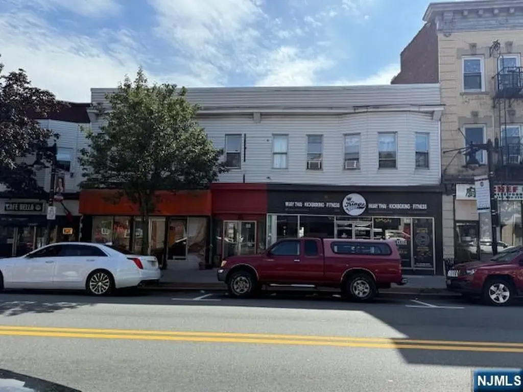 234 Paterson Avenue East Rutherford NJ 07073