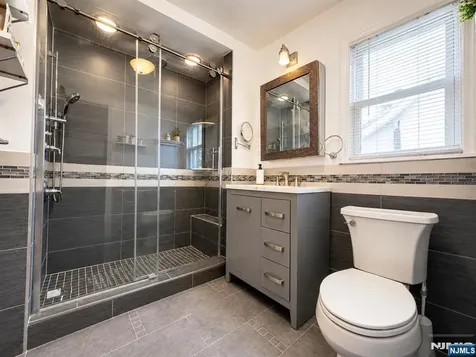 569 Monroe Place Ridgefield NJ 07657