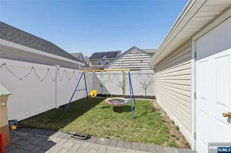 77 Scrivens Street Totowa NJ 07512