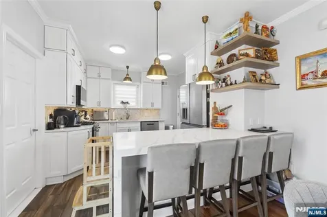 77 Scrivens Street Totowa NJ 07512
