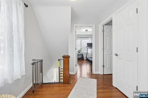 77 Scrivens Street Totowa NJ 07512