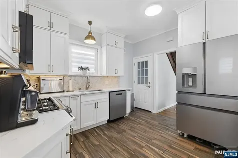 77 Scrivens Street Totowa NJ 07512