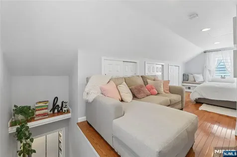 77 Scrivens Street Totowa NJ 07512