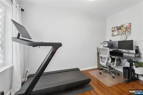 77 Scrivens Street Totowa NJ 07512