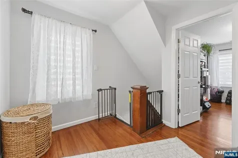 77 Scrivens Street Totowa NJ 07512