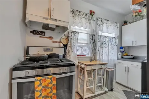 10 Irving Place Garfield NJ 07026