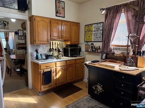 34 Feronia Way Rutherford NJ 07070