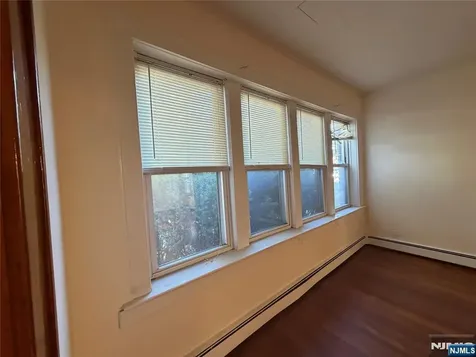 34 Feronia Way Rutherford NJ 07070