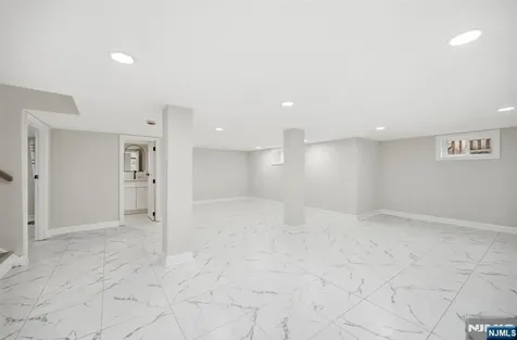 308 Windsor Road Englewood NJ 07631