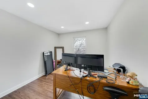 994 Boxwood Court Mahwah NJ 07430