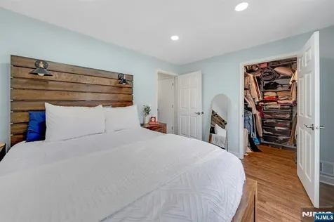 994 Boxwood Court Mahwah NJ 07430