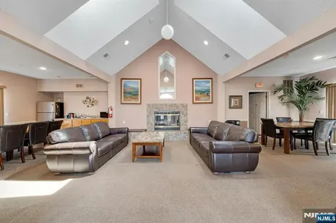 994 Boxwood Court Mahwah NJ 07430