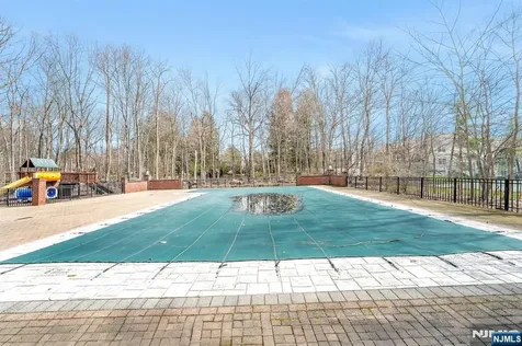 994 Boxwood Court Mahwah NJ 07430
