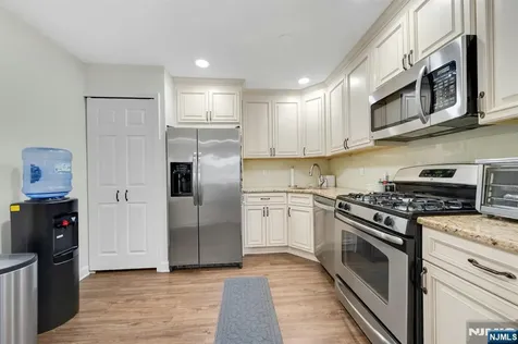 994 Boxwood Court Mahwah NJ 07430