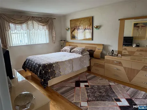 21A Millar Court Paramus NJ 07652